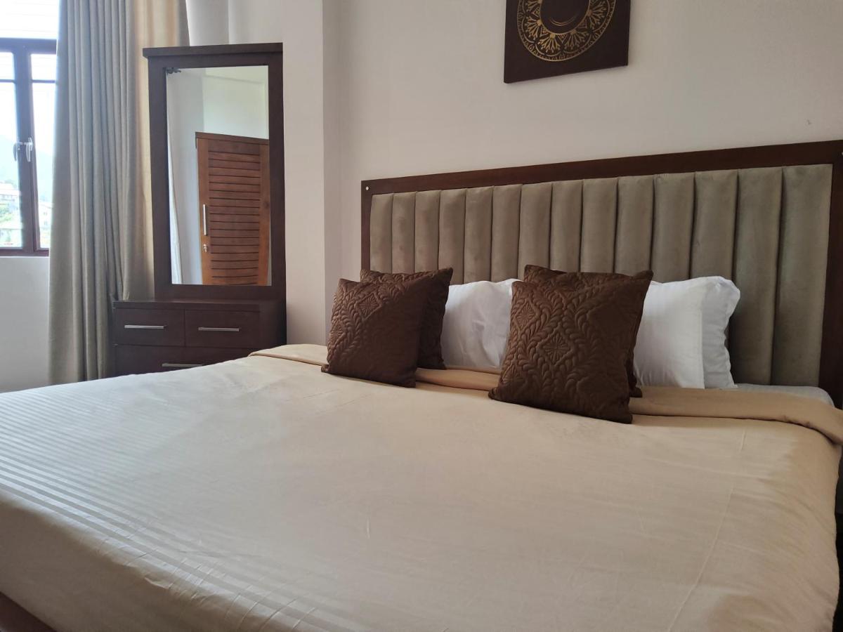 Royal Apartments Νουβάρα Ελίγια Εξωτερικό φωτογραφία